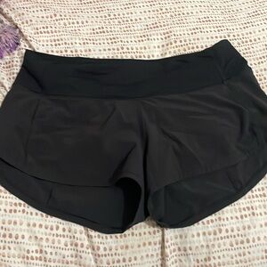 Lululemon short size 4 Reg